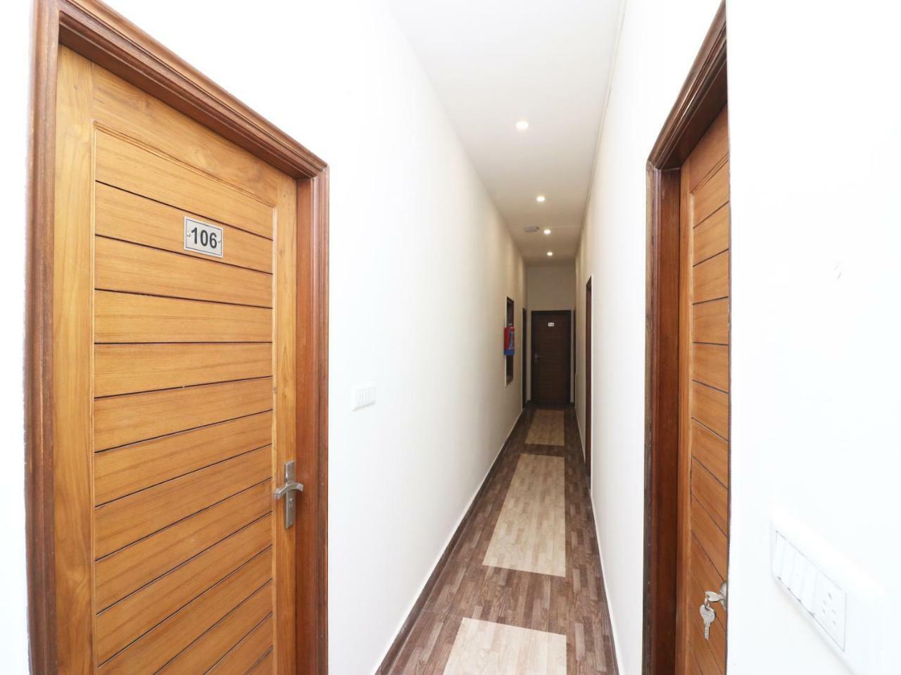 Nest Residency Faridábád Kültér fotó
